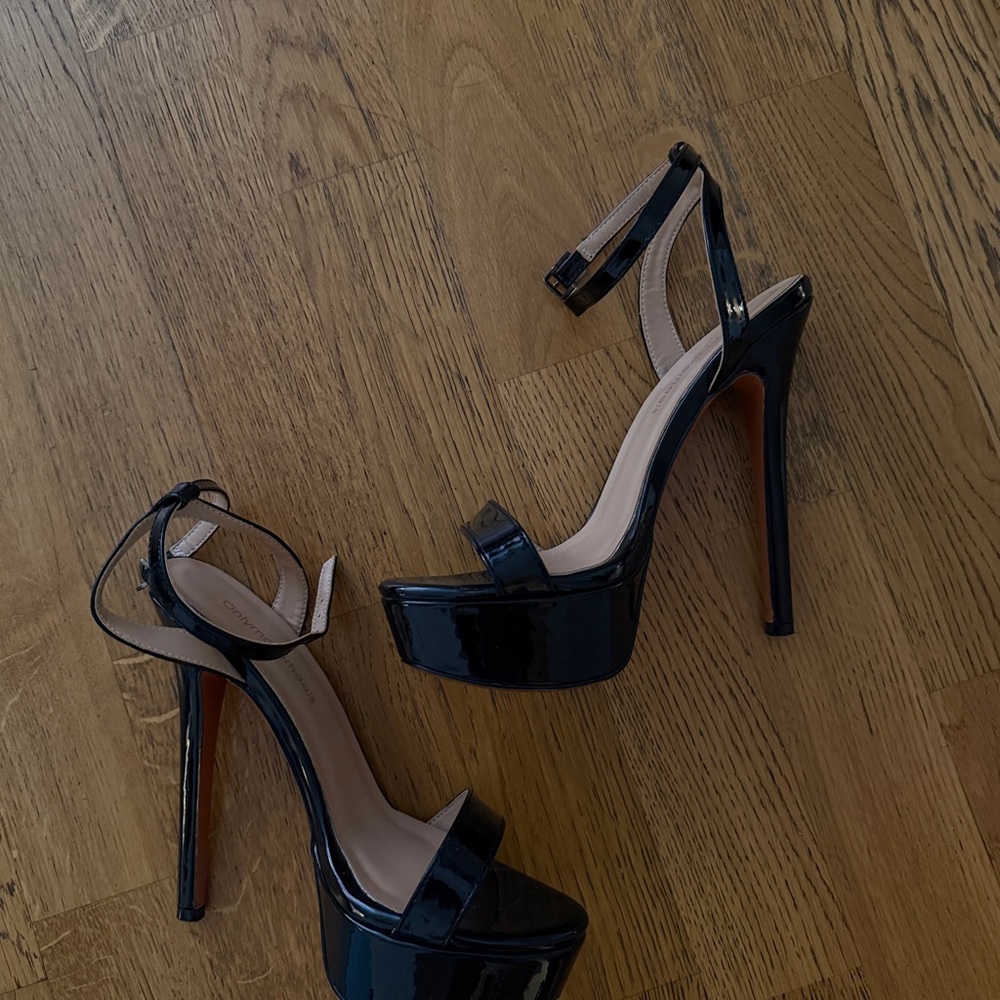 Elegant Black Patent Leather High Heels